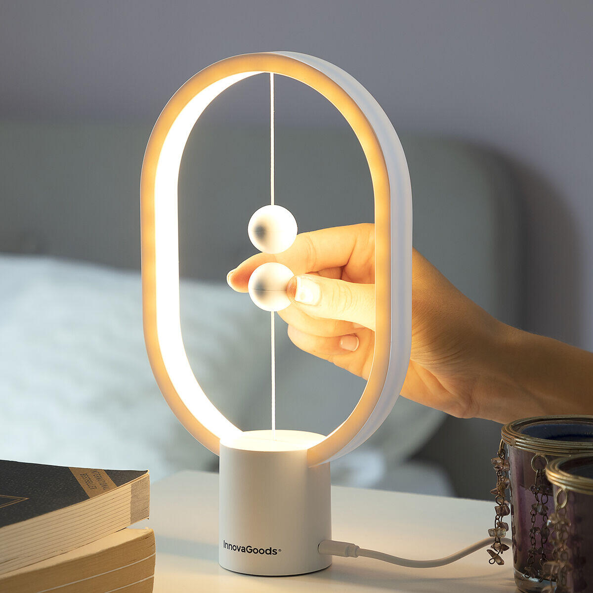 LÁMPARA DE EQUILIBRIO LED MAGNÉTICA